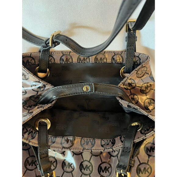 Michael‎ Kors MK Signature Tote - Picture 6 of 9